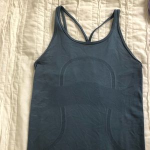 Lulu lemon swiftly tank